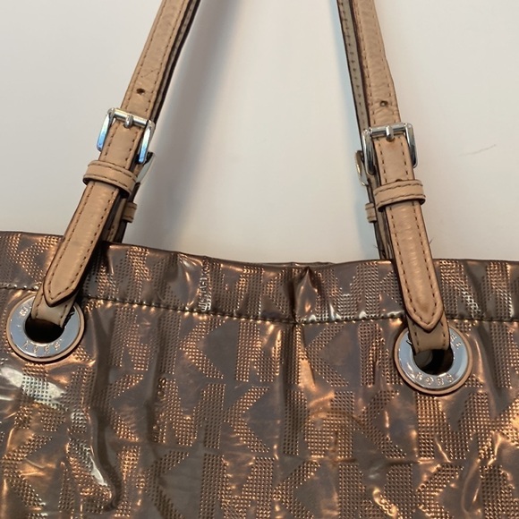 Michael Kors Metallic Patent logo tote bag purse two tone - Picture 4 of 11